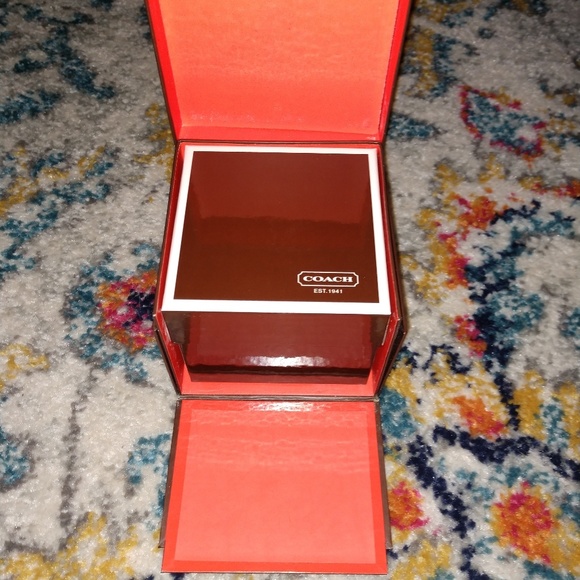 Coach Signature Silver Watch - Picture 6 of 7